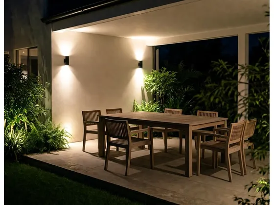 foto giardino illuminato
