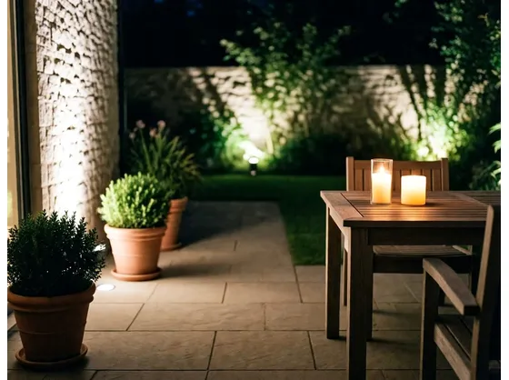 foto giardino illuminato
