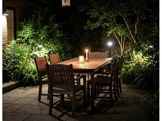 foto giardino illuminato