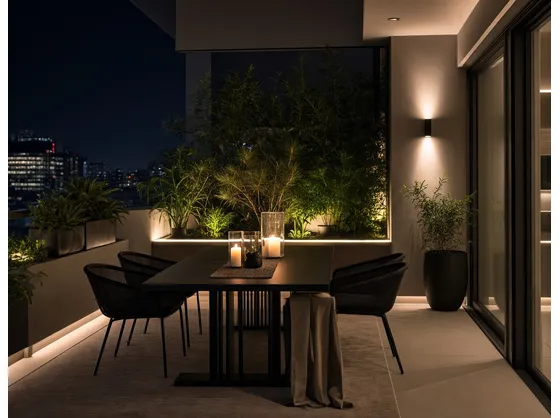 foto giardino illuminato