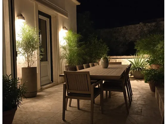 foto giardino illuminato