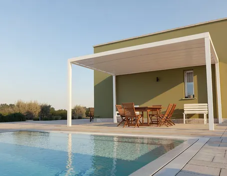 Dal 50 al 36 per cento: cosa succede alla detrazione dal 1° gennaio 2027 (foto Pergola Sprech Beach K)