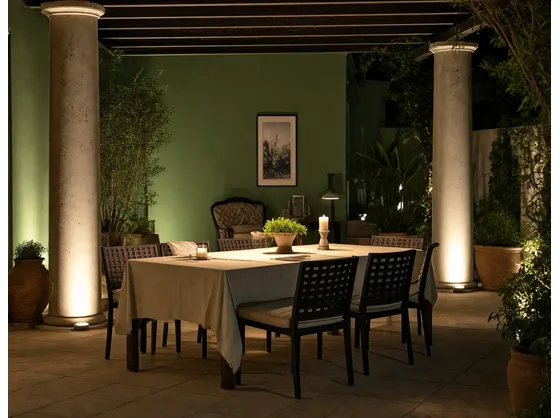 foto giardino illuminato