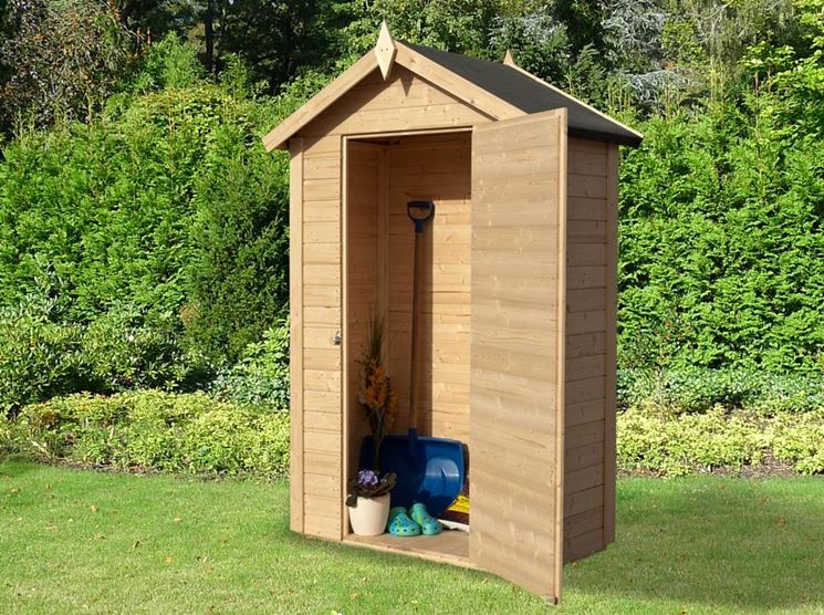 armadio in legno da giardino