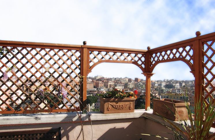 Grigliati in legno per balcone - Grigliati per giardino