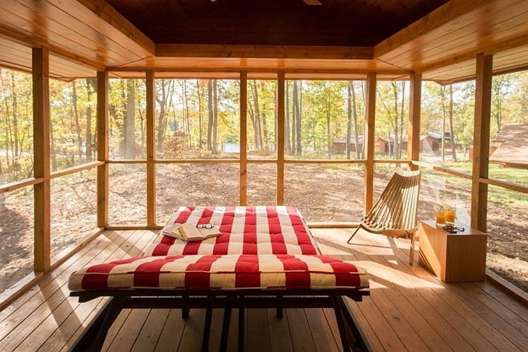 interno veranda in legno