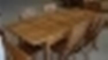 Tavolo in legno da giardino