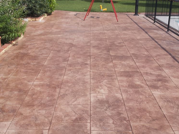 Pavimenti in cemento pavimenti esterno caratteristiche dei ... Pavimentazione esterna cemento stampato
